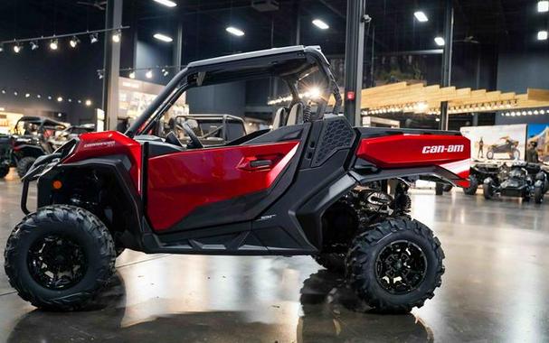 2026 Can-Am® Commander XT 700