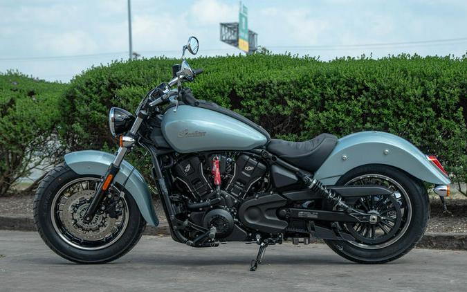 2025 Indian Motorcycle® Scout® Sixty Classic Limited Frost Silver