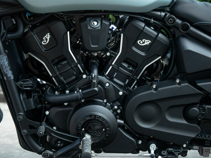 2025 Indian Motorcycle® Scout® Sixty Classic Limited Frost Silver