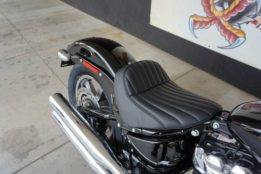 2024 Harley-Davidson Softail Standard Vivid Black