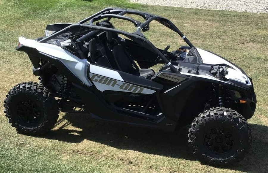 2024 Can-Am® Maverick X3 DS Turbo Catalyst Gray