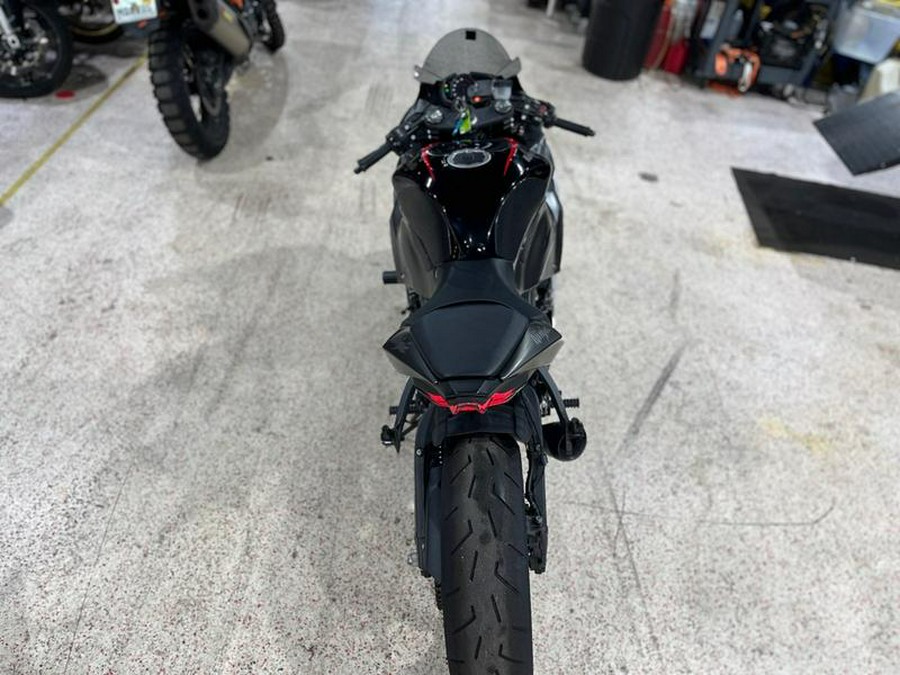2023 Kawasaki Ninja ZX-6R Base