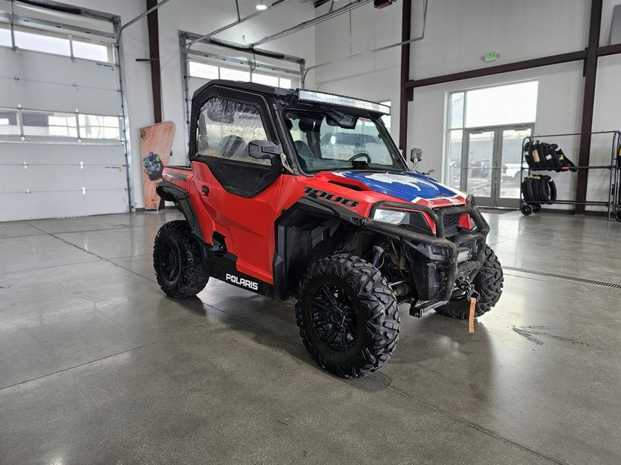 2016 Polaris® General™ 1000 EPS In-Mold Indy Red