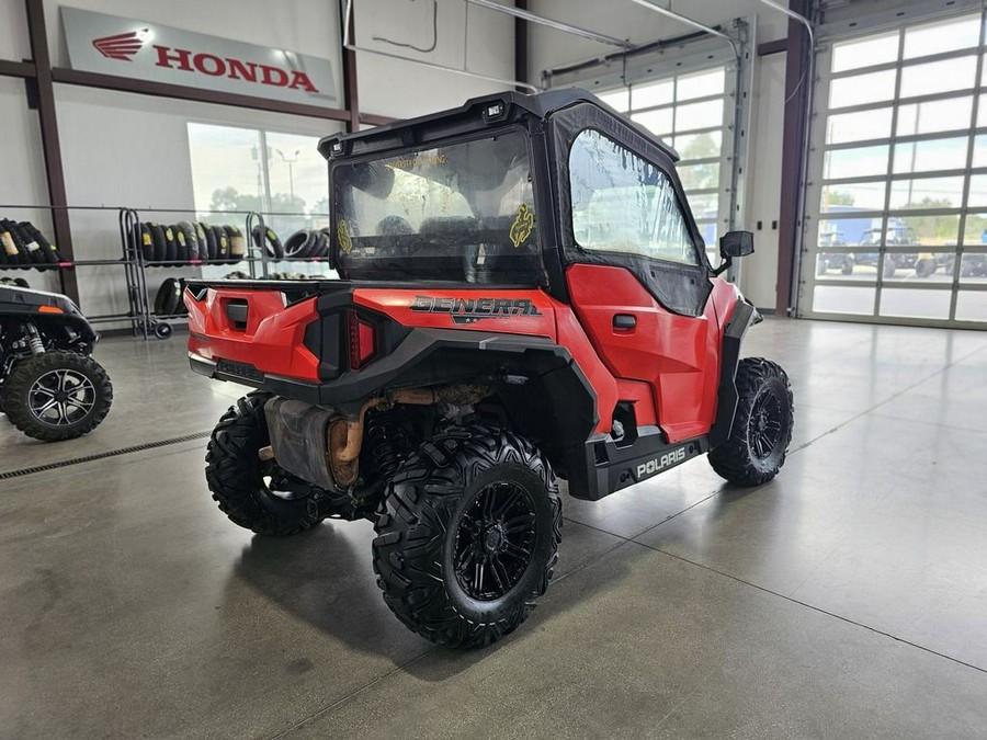 2016 Polaris® General™ 1000 EPS In-Mold Indy Red