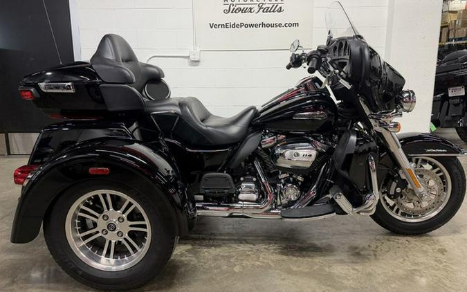 2021 Harley-Davidson Trike FLHTCUTG - Tri Glide Ultra