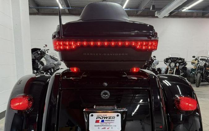 2021 Harley-Davidson Trike FLHTCUTG - Tri Glide Ultra