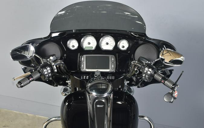 2015 Harley-Davidson Street Glide Special Vivid Black