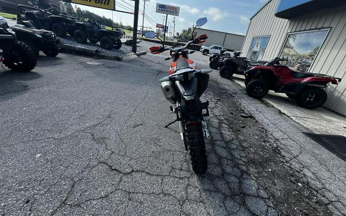 2026 KTM 690 Enduro R