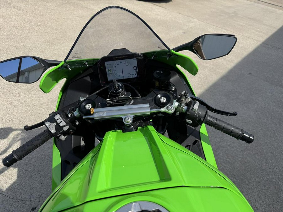 2026 Kawasaki Ninja® ZX™-10R Base