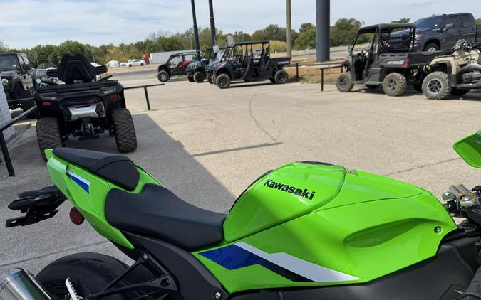 2026 Kawasaki Ninja® ZX™-10R Base