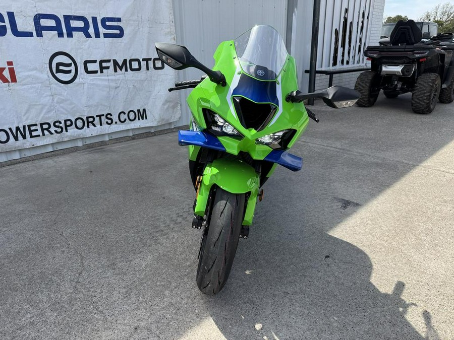 2026 Kawasaki Ninja® ZX™-10R Base