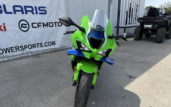 2026 Kawasaki Ninja® ZX™-10R Base