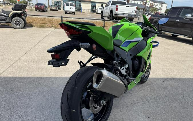 2026 Kawasaki Ninja® ZX™-10R Base