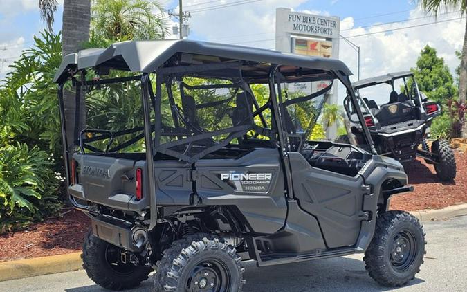 2024 Honda Pioneer 1000-5