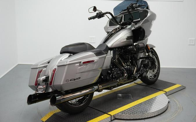 2023 Harley-Davidson® CVO™ Road Glide® Dark Platinum w/Pinstripe