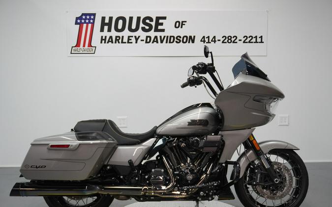 2023 Harley-Davidson® CVO™ Road Glide® Dark Platinum w/Pinstripe