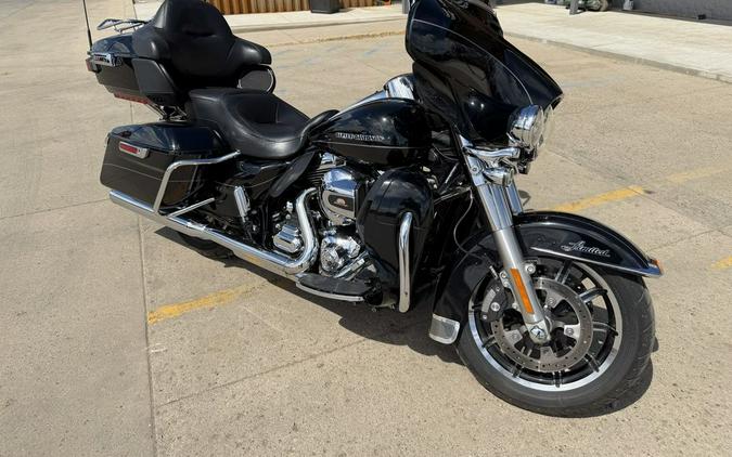 2015 Harley-Davidson® FLHTK - Ultra Limited