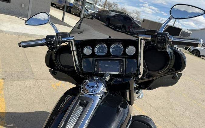 2015 Harley-Davidson® FLHTK - Ultra Limited