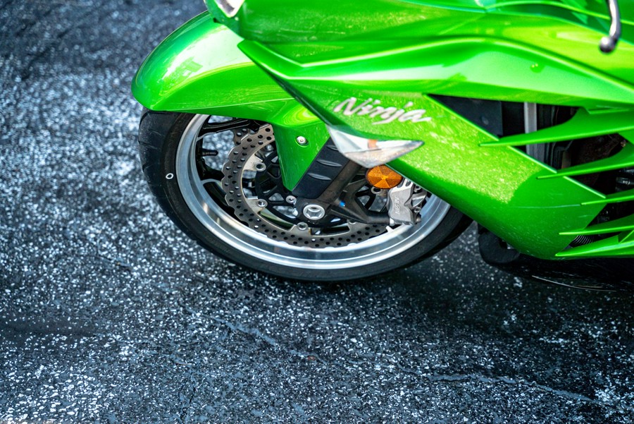 2013 Kawasaki Ninja® ZX™-14R