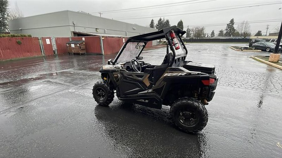 2018 Polaris® RZR® 900 EPS Titanium Metallic
