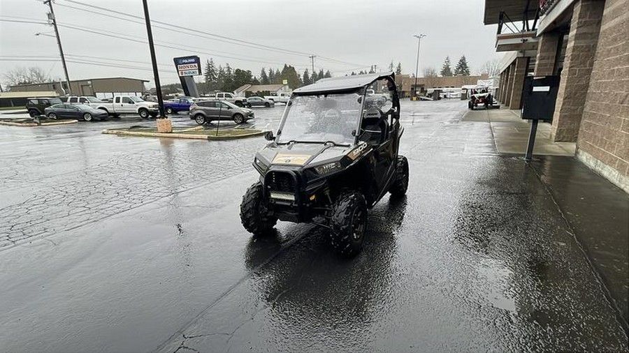 2018 Polaris® RZR® 900 EPS Titanium Metallic