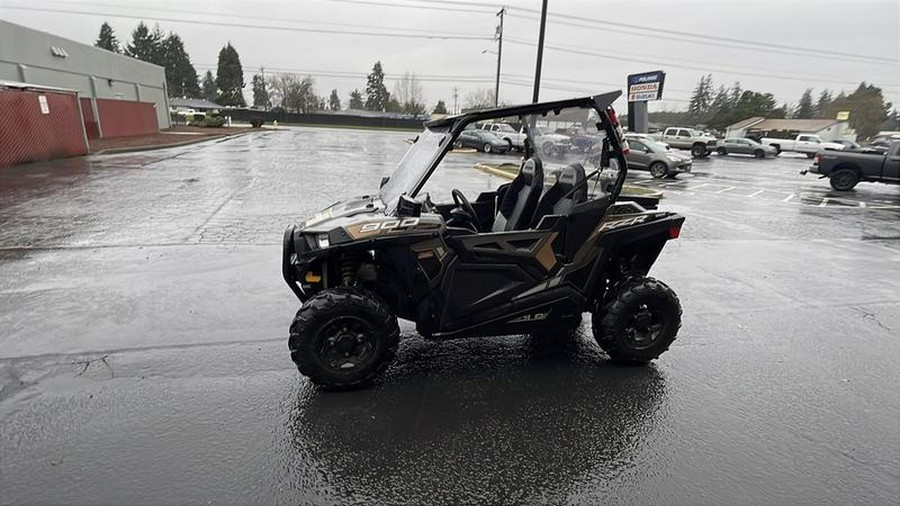 2018 Polaris® RZR® 900 EPS Titanium Metallic