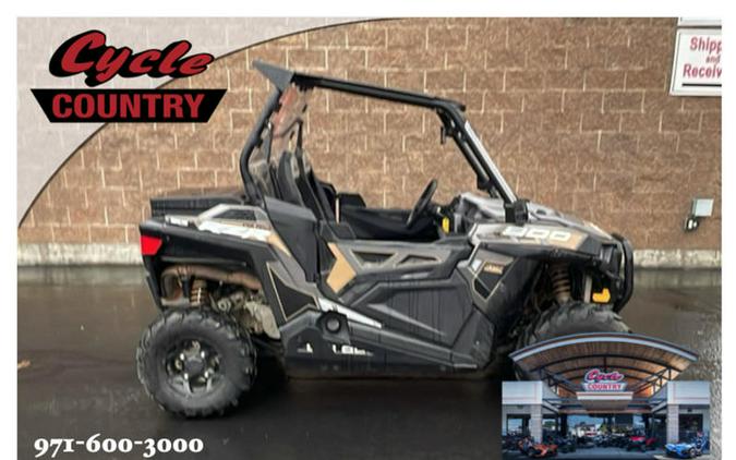 2018 Polaris® RZR® 900 EPS Titanium Metallic