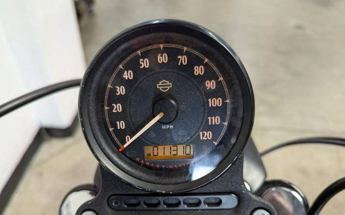 2016 Harley-Davidson XL883N - Sportster Iron 883