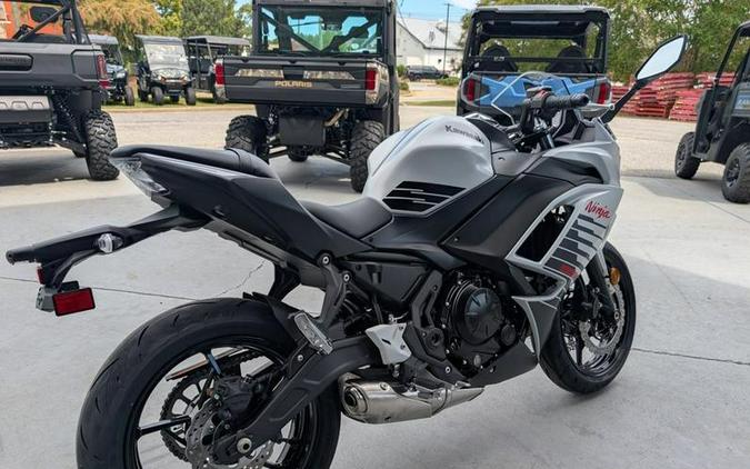 2026 Kawasaki Ninja® 650 ABS