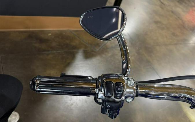 2007 Harley-Davidson® FLHRC - Road King® Classic