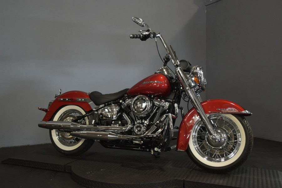 2019 Harley-Davidson Deluxe Wicked Red/Twisted Cherry