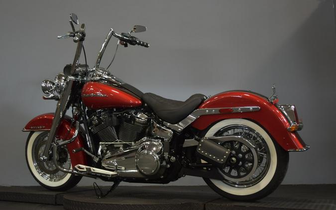 2019 Harley-Davidson Deluxe Wicked Red/Twisted Cherry
