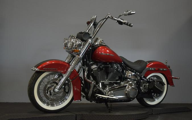 2019 Harley-Davidson Deluxe Wicked Red/Twisted Cherry