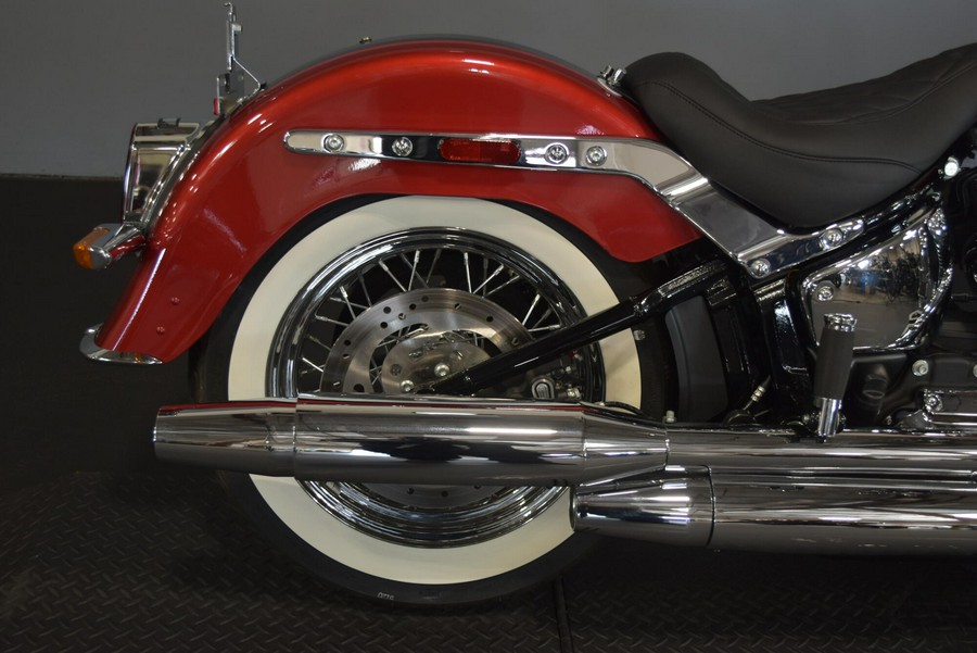 2019 Harley-Davidson Deluxe Wicked Red/Twisted Cherry