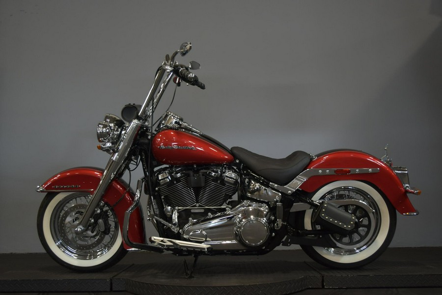 2019 Harley-Davidson Deluxe Wicked Red/Twisted Cherry