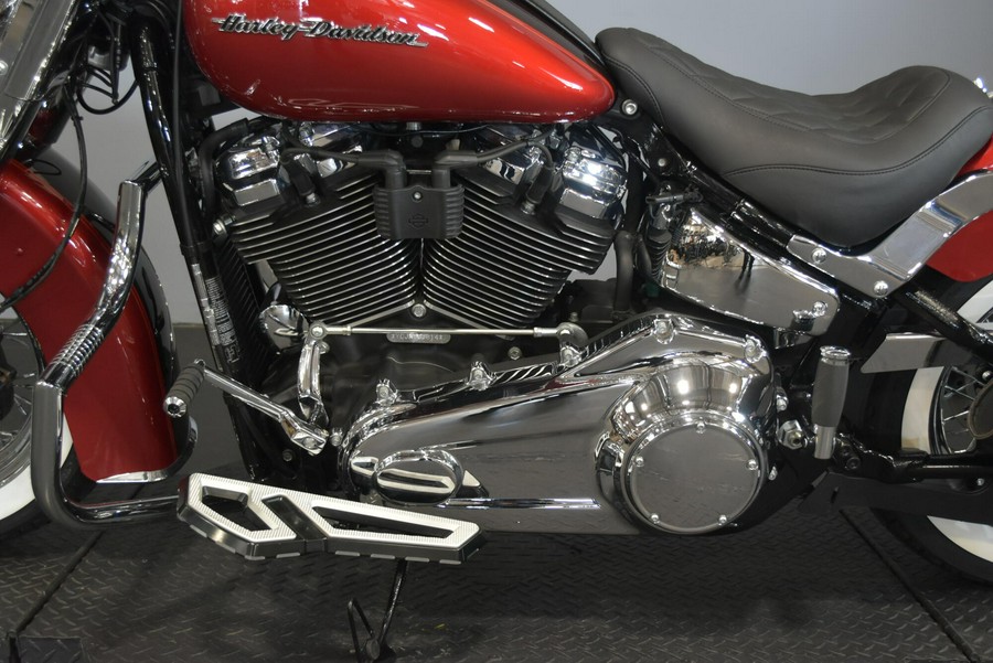 2019 Harley-Davidson Deluxe Wicked Red/Twisted Cherry