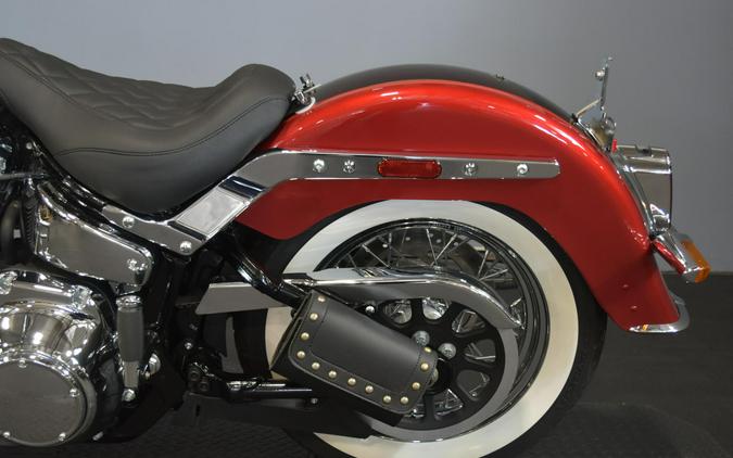 2019 Harley-Davidson Deluxe Wicked Red/Twisted Cherry