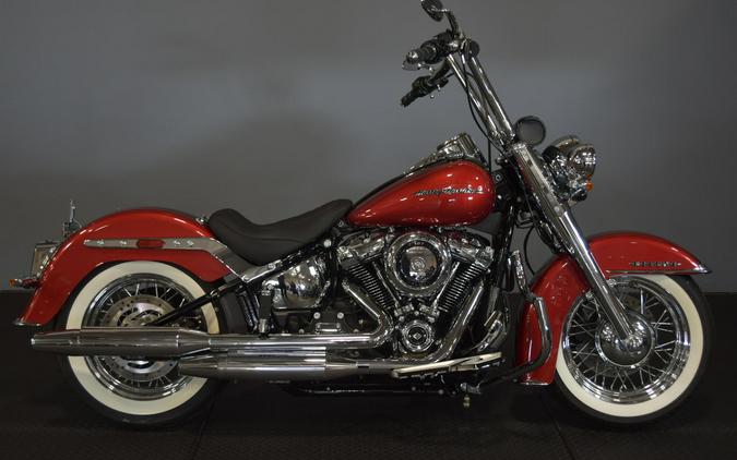 2019 Harley-Davidson Deluxe Wicked Red/Twisted Cherry