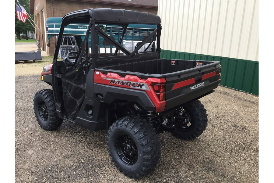 2025 Polaris Industries Ranger XP® 1000 Premium- SUNSET RED