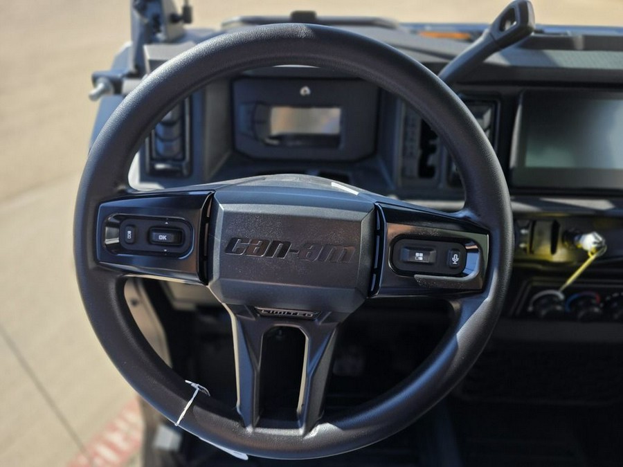 2026 Can-Am® Defender Limited HD11