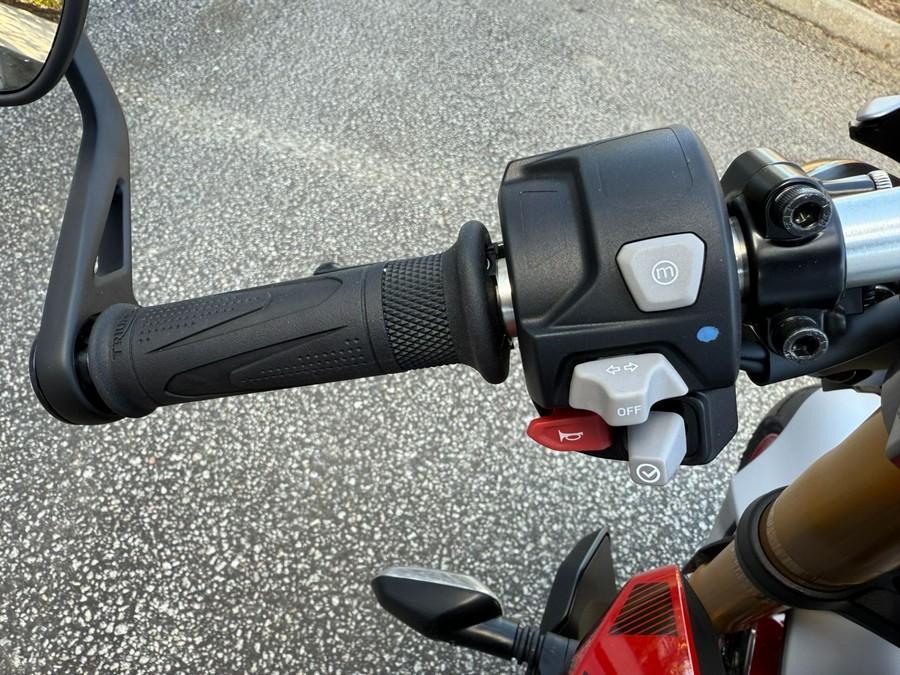 2026 Triumph Street Triple 765 RX