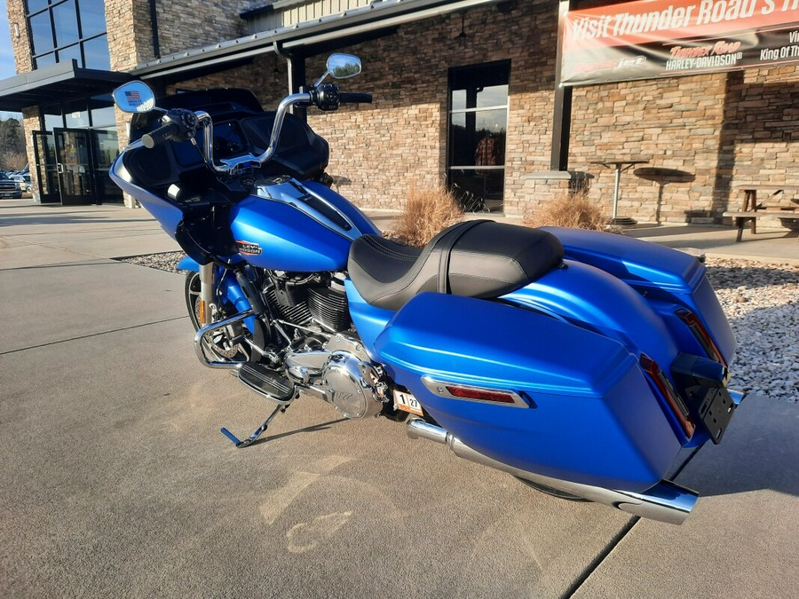 2026 Harley-Davidson® Road Glide® Aurora Blue Denim Chrome Trim