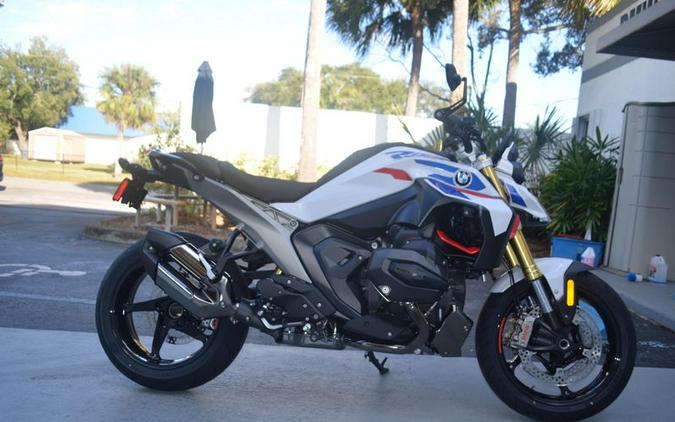 2026 BMW R 1300 R