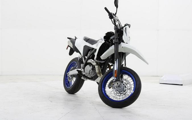2026 Suzuki DR-Z 4SM