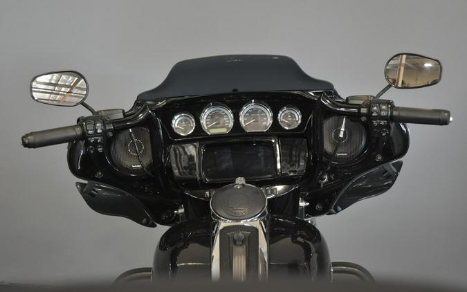 2019 Harley-Davidson Ultra Limited Midnight Blue/Barracuda Silver