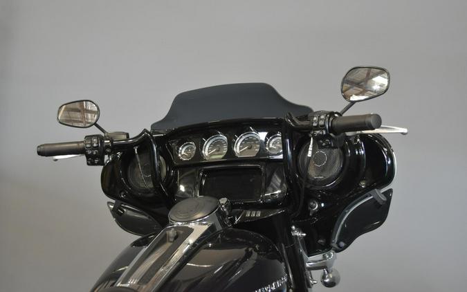 2019 Harley-Davidson Ultra Limited Midnight Blue/Barracuda Silver