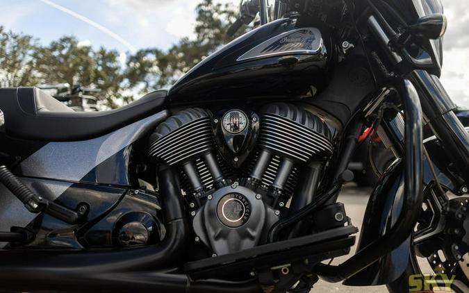 2021 Indian Motorcycle® Chieftain® Elite Thunder Black Vivid Crystal / Carbon Crystal