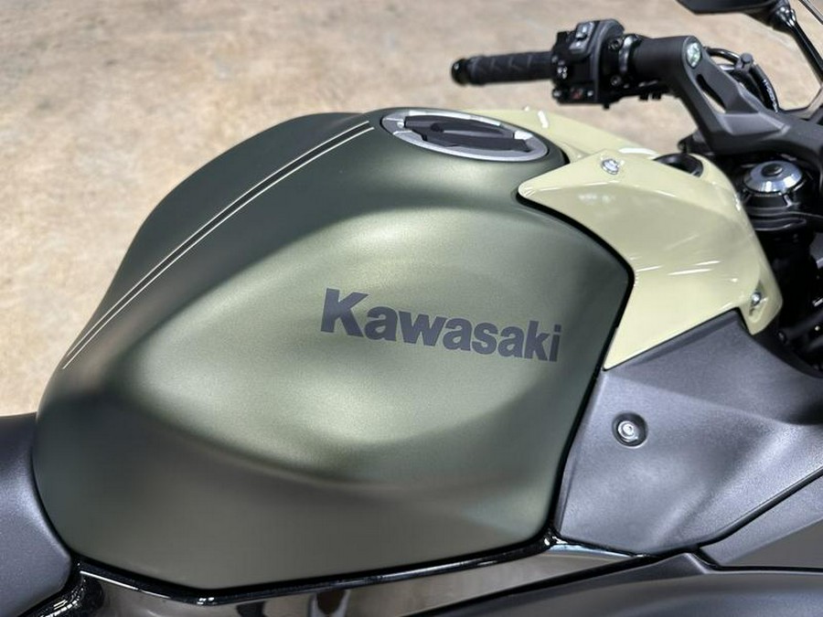 2024 Kawasaki Ninja® 650 Metallic Covert Green/Metallic Spark Black