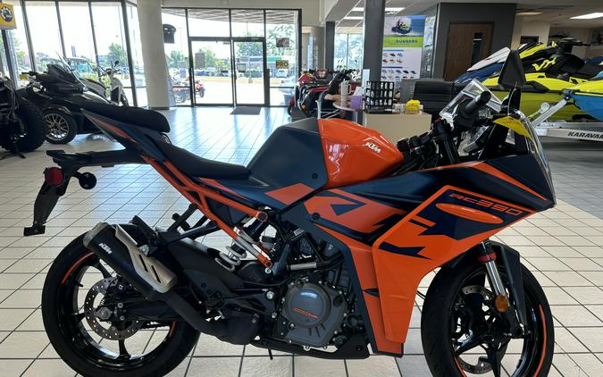 2022 KTM RC 390