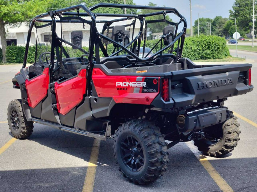 2023 Honda Pioneer 1000-6 Crew Deluxe